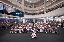 TEN (เตนล์) สร้างรอยยิ้มให้กับแฟนคลับชาวไทยแบบเต็มสิบ ในกิจกรรมแจกลายเซ็นสุดเอ็กซ์คลูซีฟ Shopee x TEN 'STUNNER' FANSIGN EVENT โดยเอสเอ็ม ทรู (SM True) และ ช้อปปี้ (Shopee)